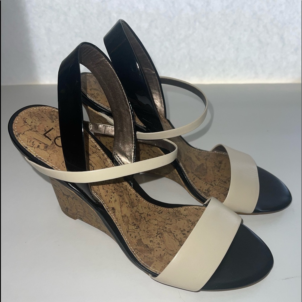SALE! Sz.7 Ann Taylor Loft strap wedge NEW